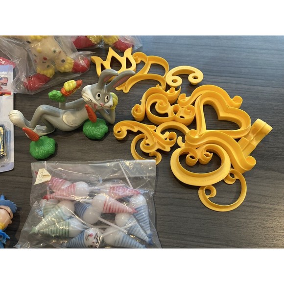 Lot Of Cake Cupcake Baking Decorating Supply- Fondant Bundle Cake ClownToppers - Picture 12 of 16